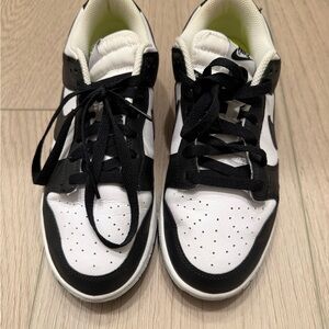 Nike Dunk Low Panda Women’s Size 8